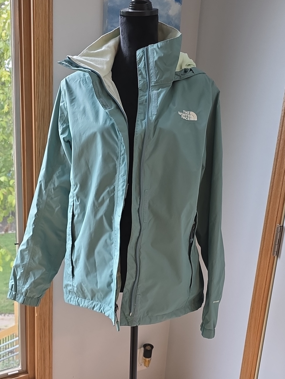 The North Face Women's Size XL Seafoam Green Venture 2 Jacket -Waterproof New